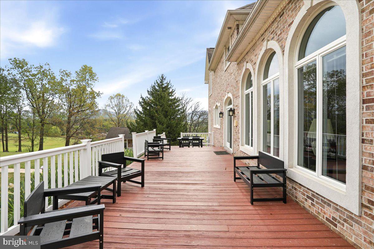 50 COTTAGE DRIVE