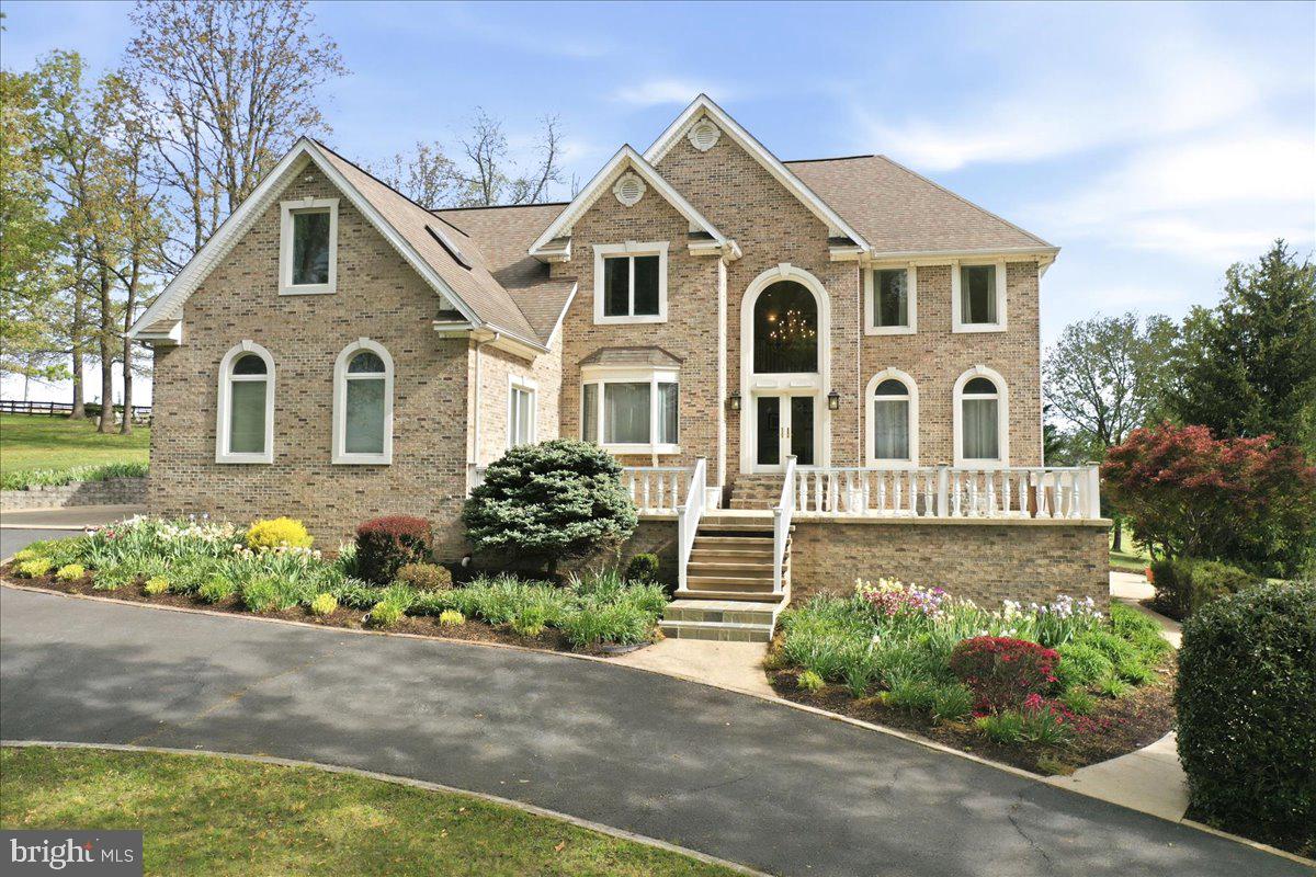 50 COTTAGE DRIVE