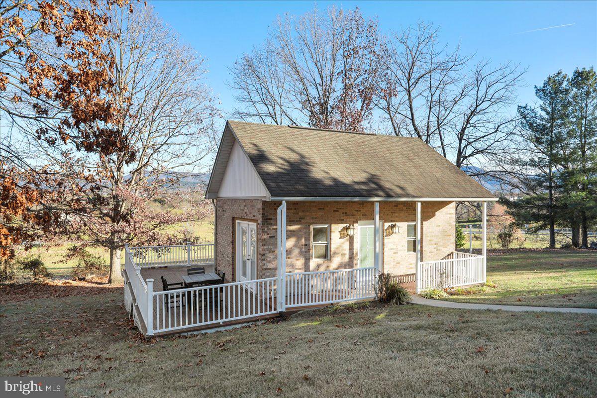 50 COTTAGE DRIVE