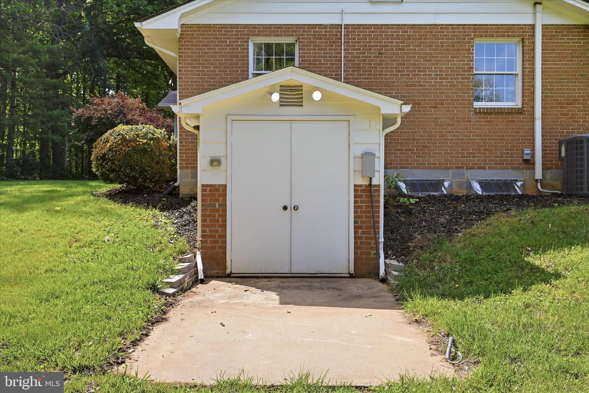 338 SPRINGFIELD ESTATES DRIVE