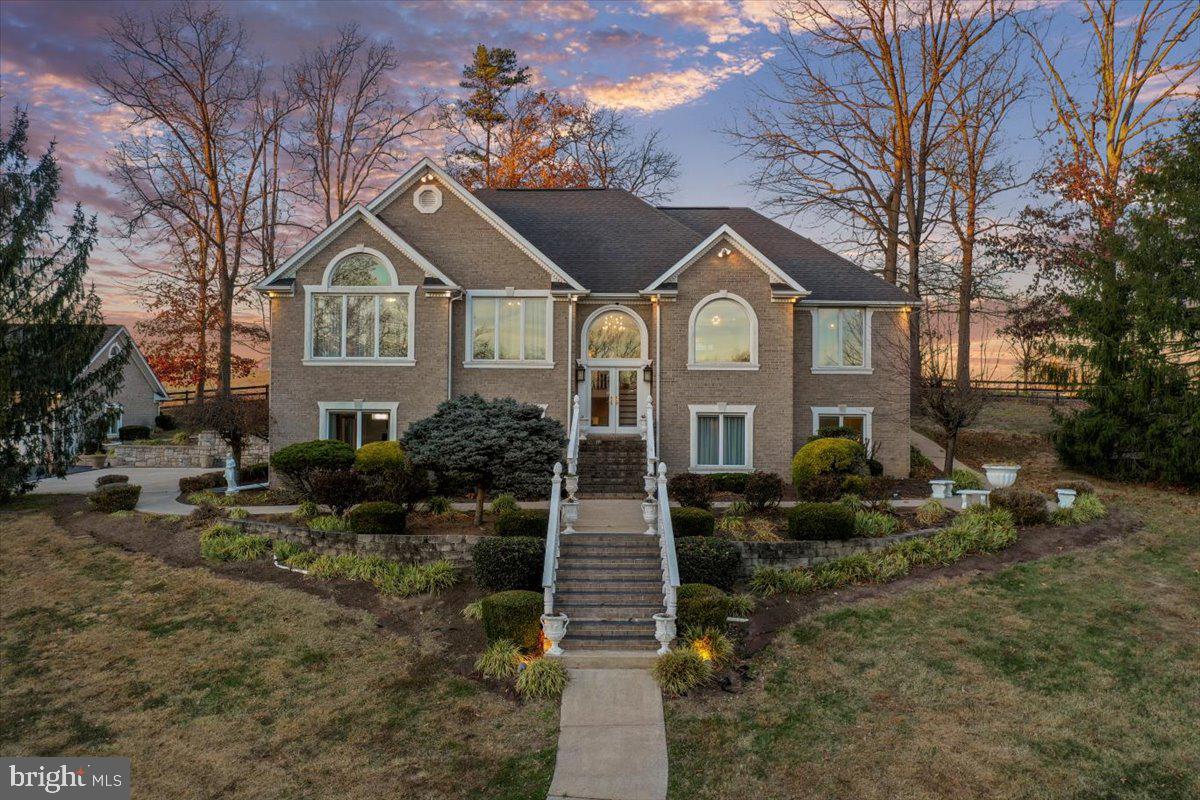 100 COTTAGE DRIVE