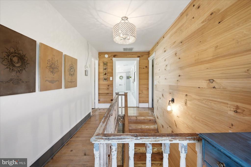 625 RIVERBEND ROAD