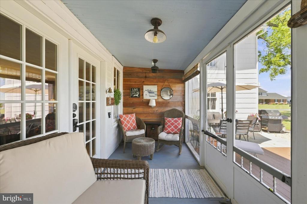 625 RIVERBEND ROAD