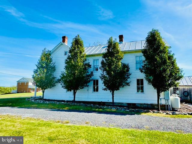 625 RIVERBEND ROAD