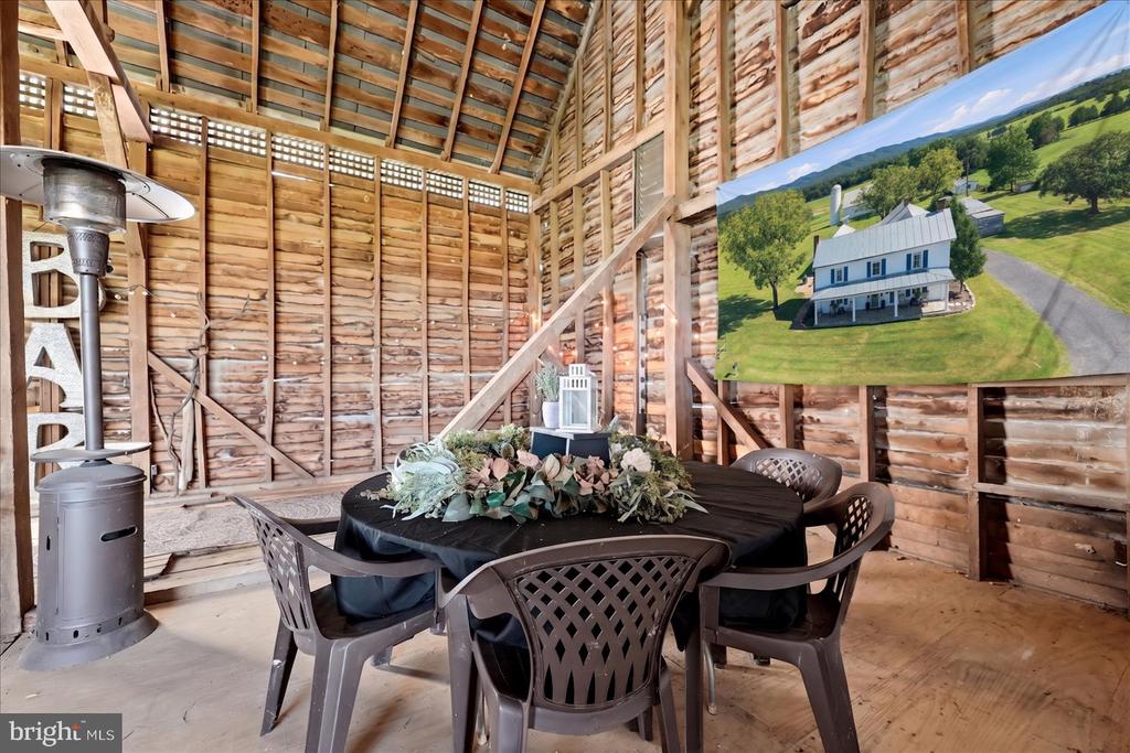 625 RIVERBEND ROAD