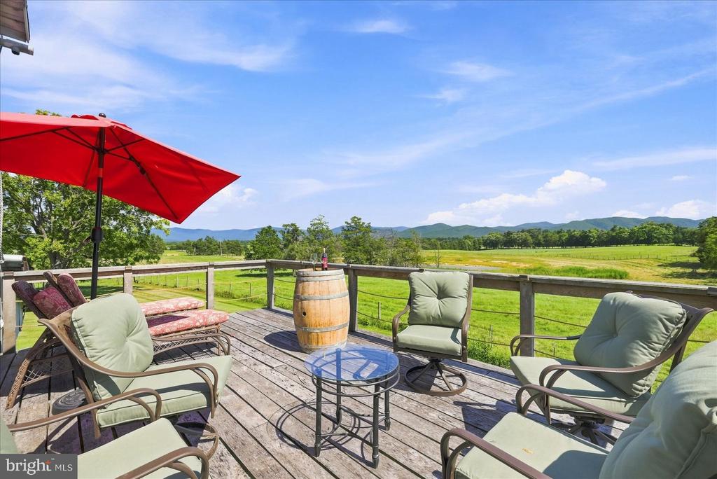 625 RIVERBEND ROAD