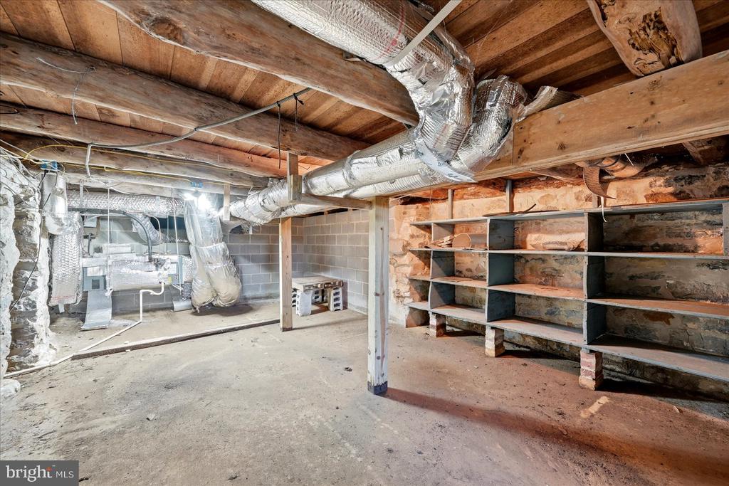 625 RIVERBEND ROAD