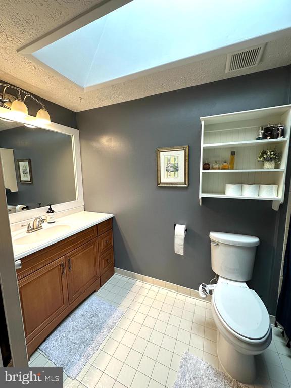 15518 LAUREL RIDGE ROAD