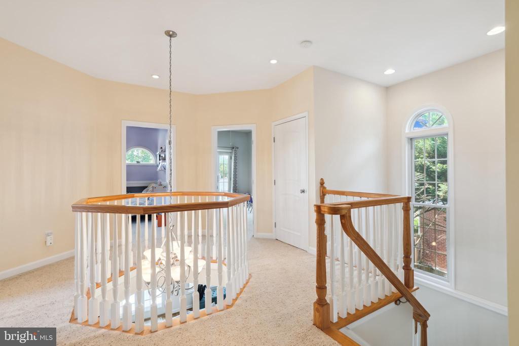 1106 LINDEN STREET