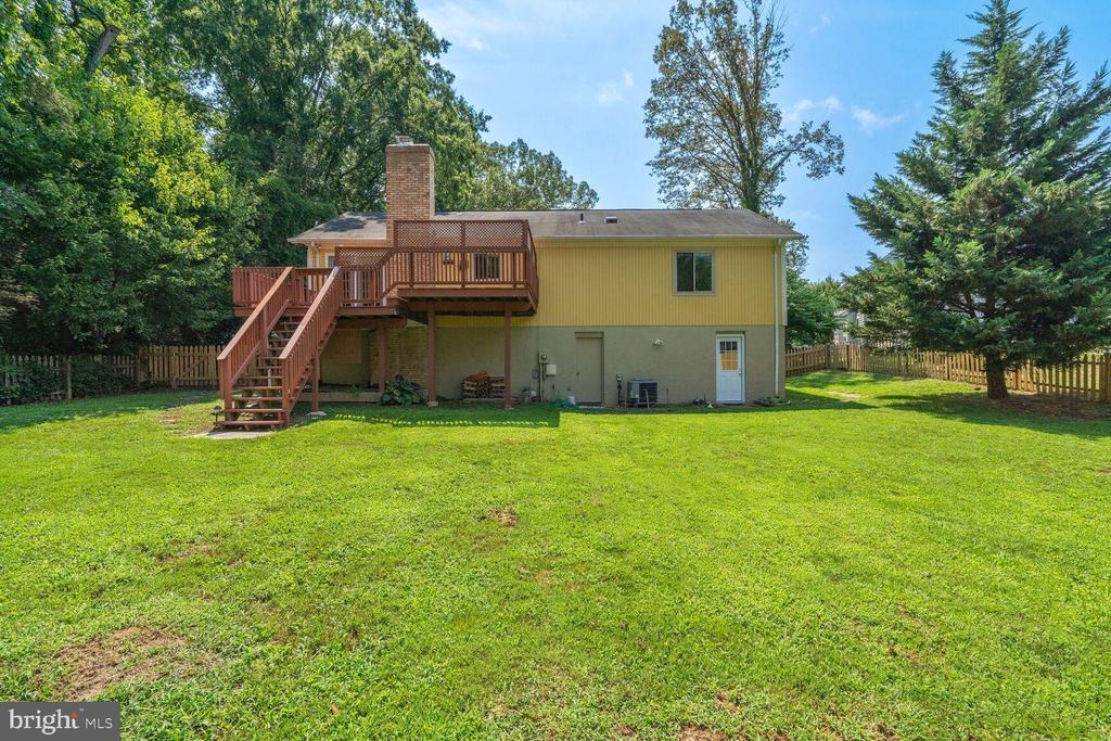 16204 EDGEWOOD DRIVE