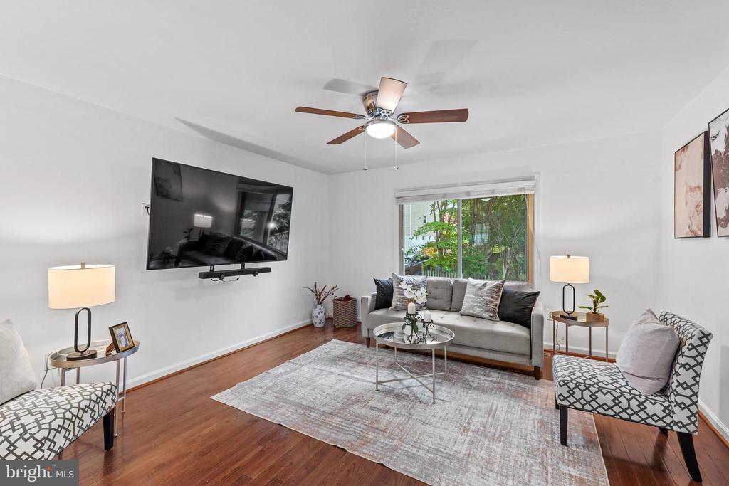 16204 EDGEWOOD DRIVE