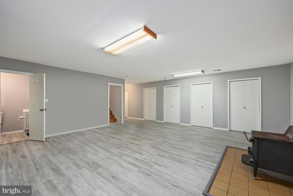 12053 KAHNS ROAD