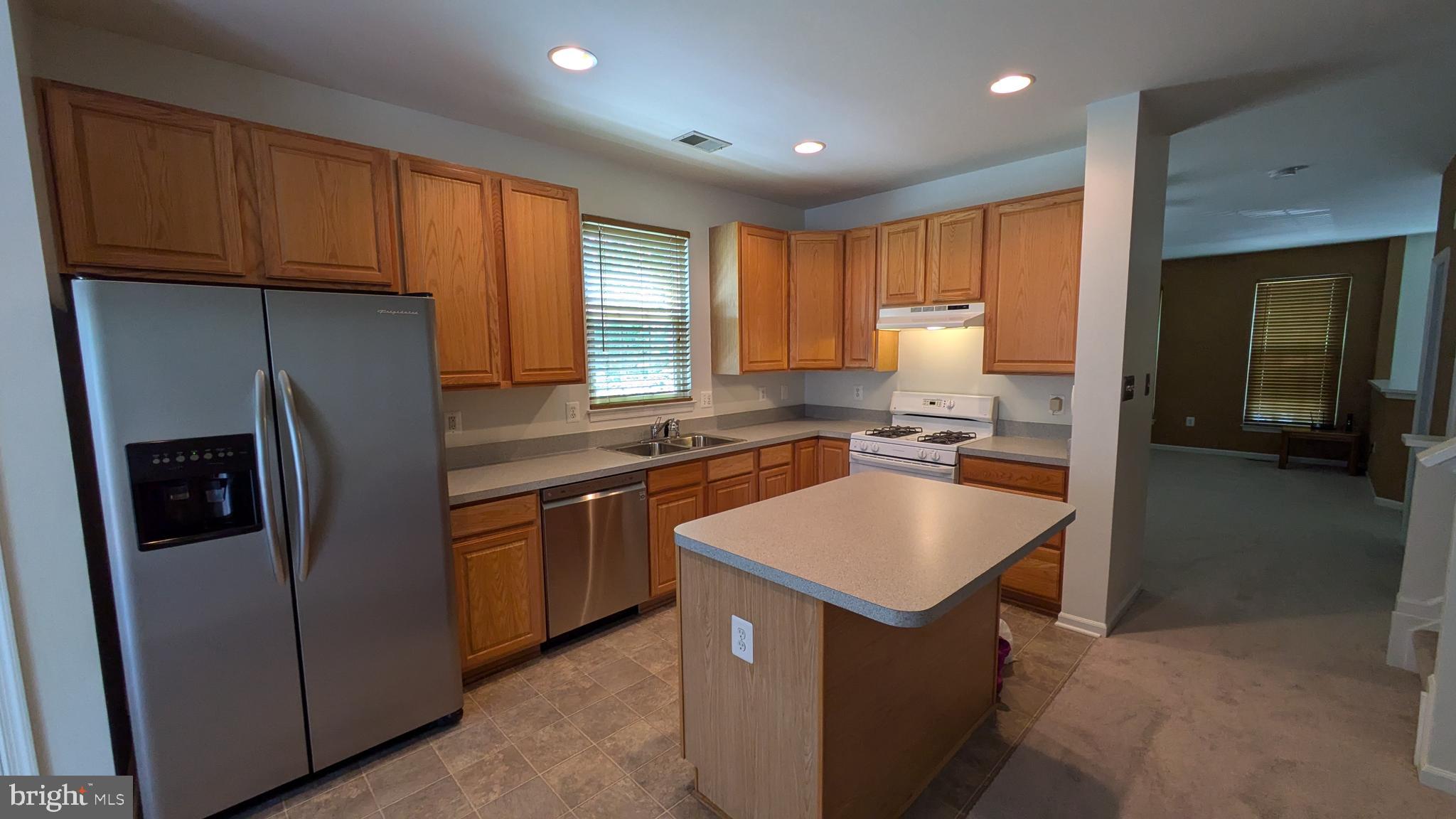 12053 ELLIOTS OAK PLACE