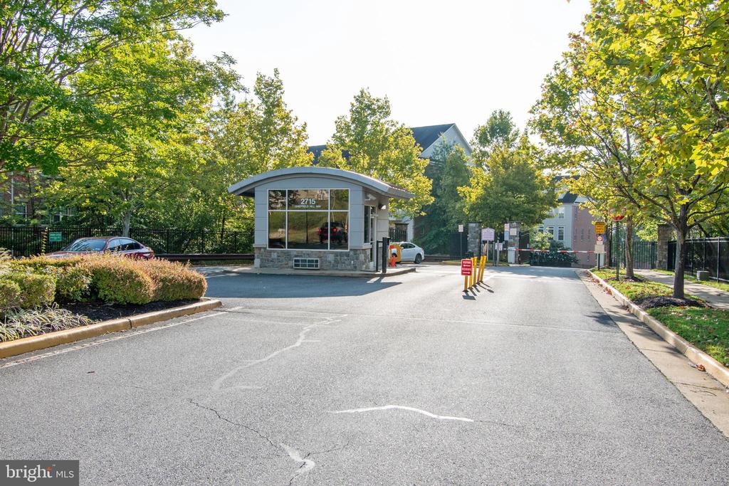 14906 POTOMAC BRANCH DRIVE