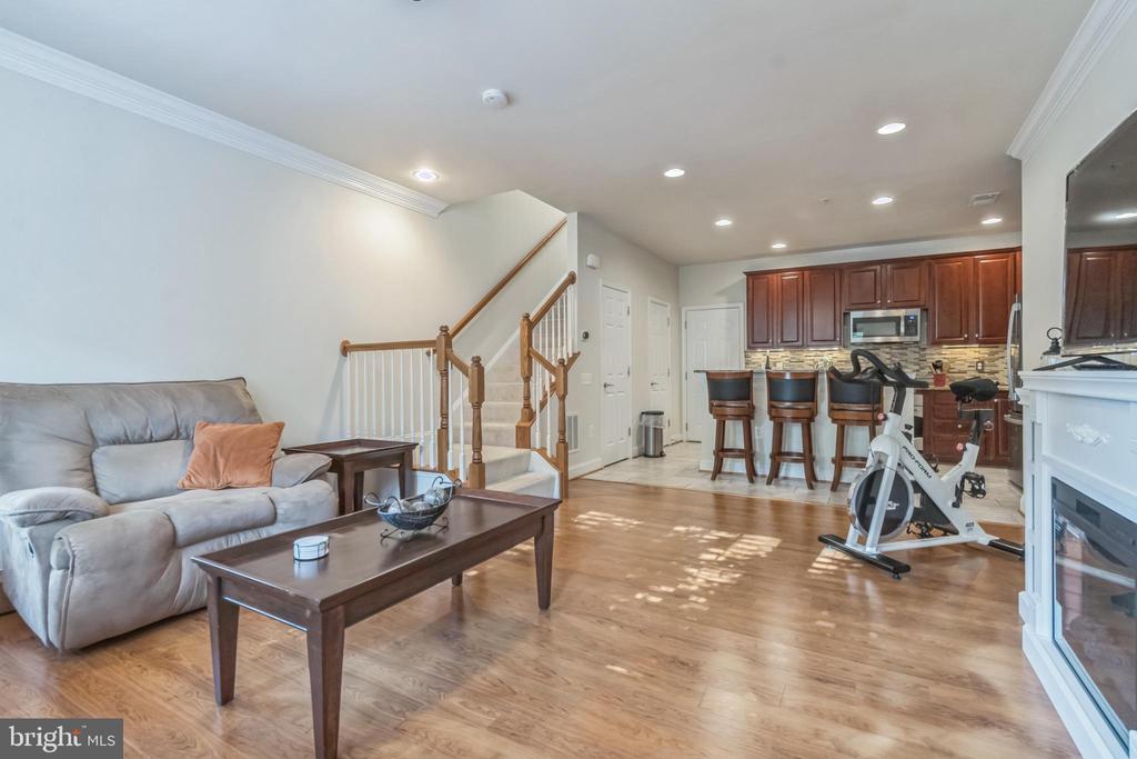 14906 POTOMAC BRANCH DRIVE