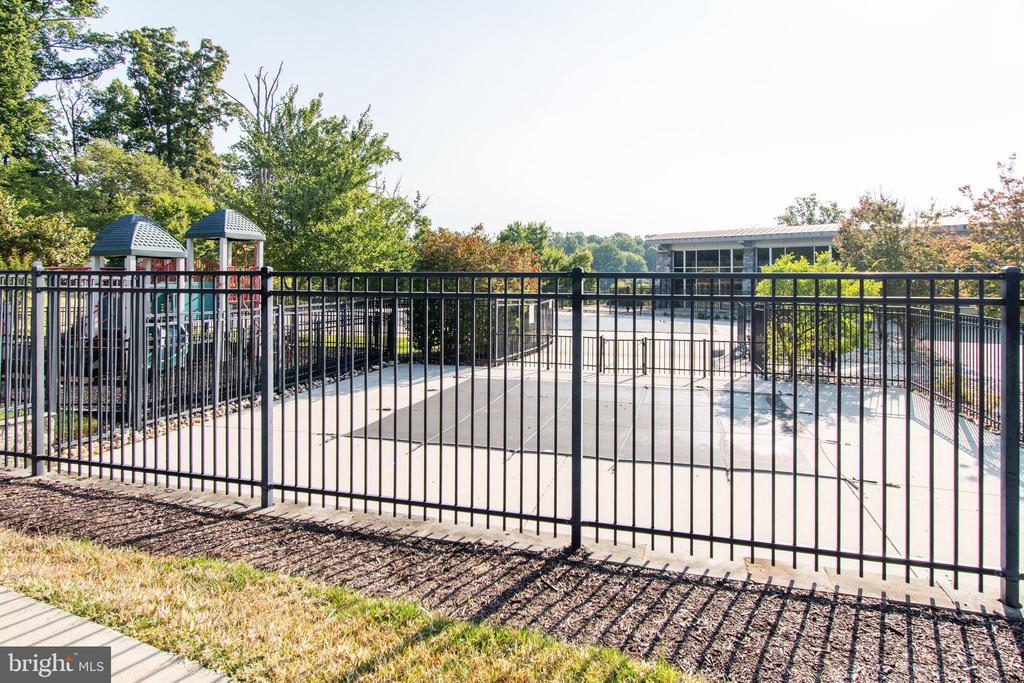 14906 POTOMAC BRANCH DRIVE