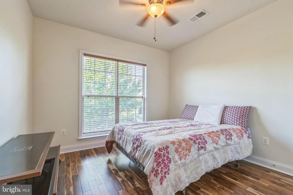 14906 POTOMAC BRANCH DRIVE