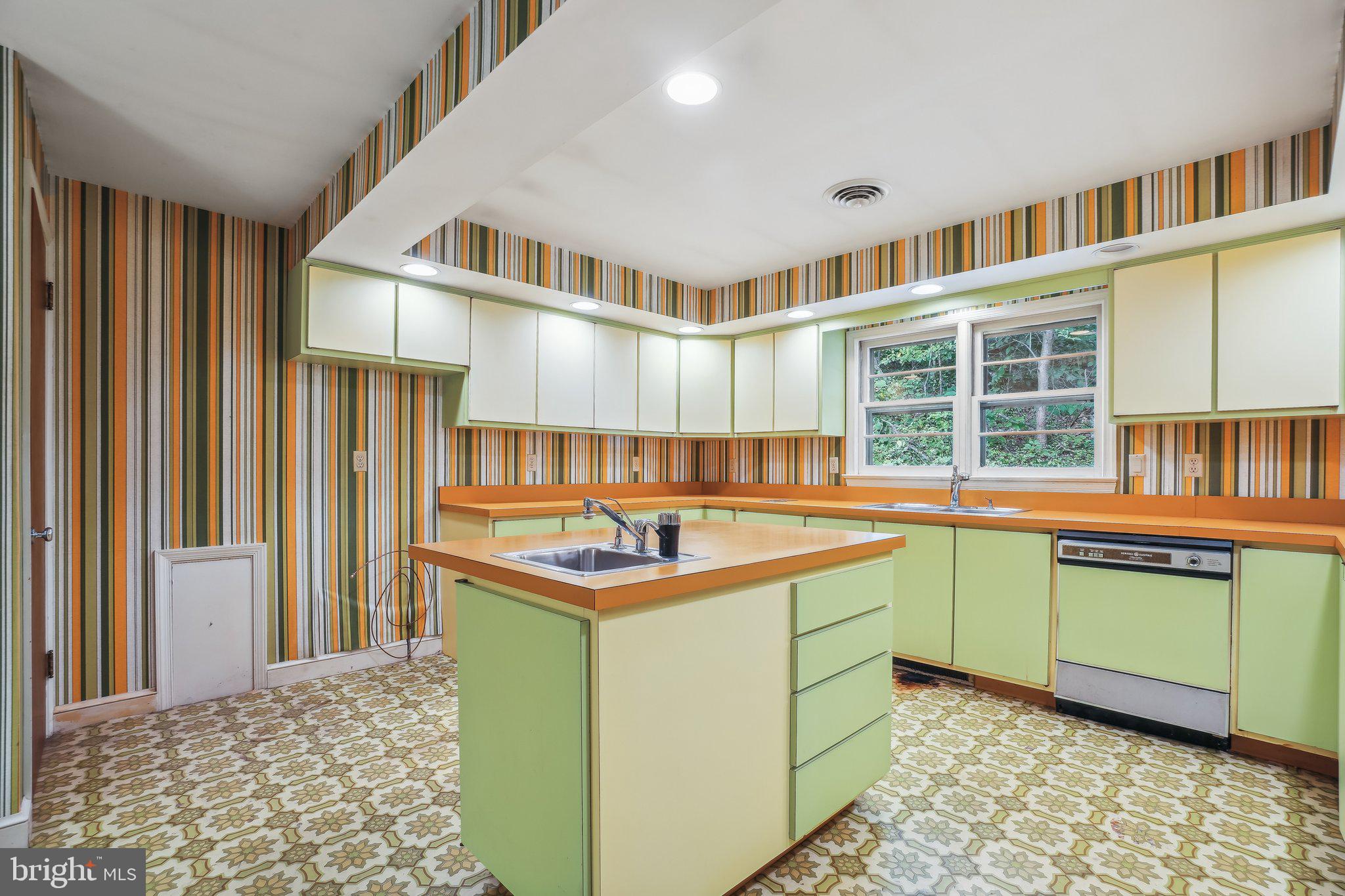 9370 SIGNAL STATION DRIVE