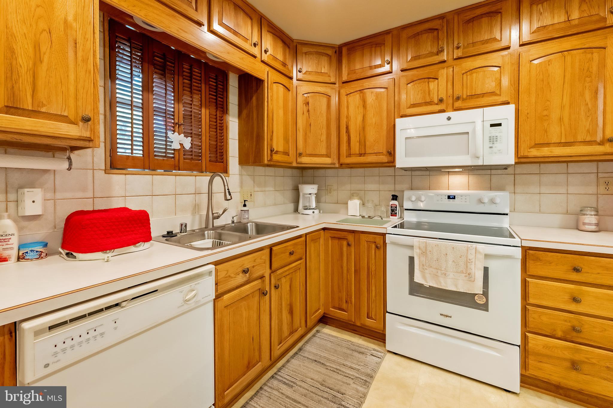 18920 BARNETTE CIRCLE