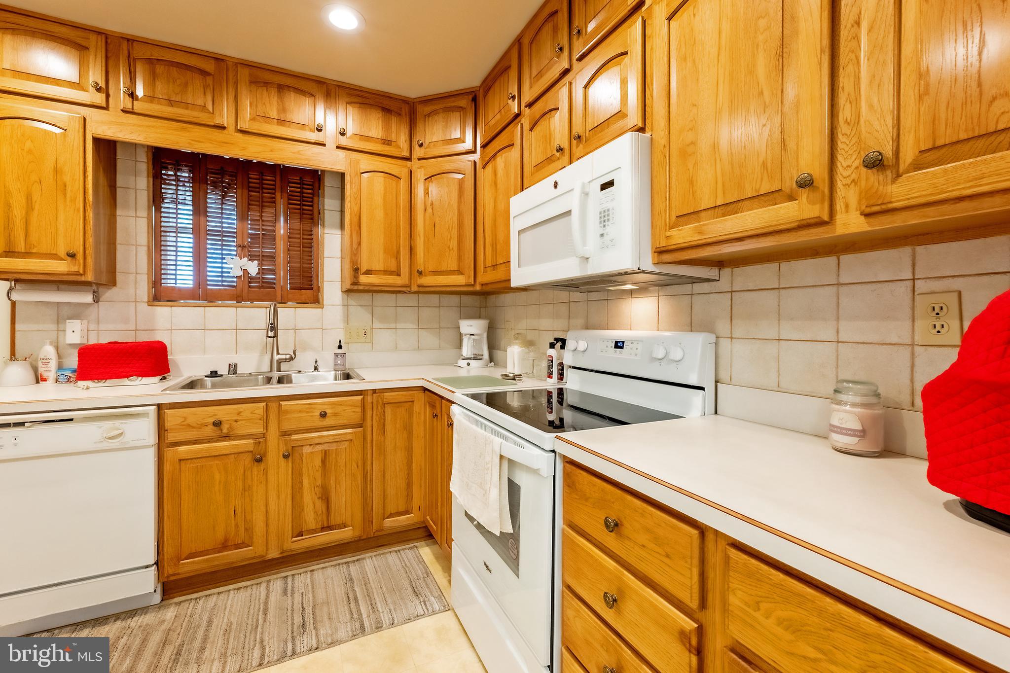 18920 BARNETTE CIRCLE