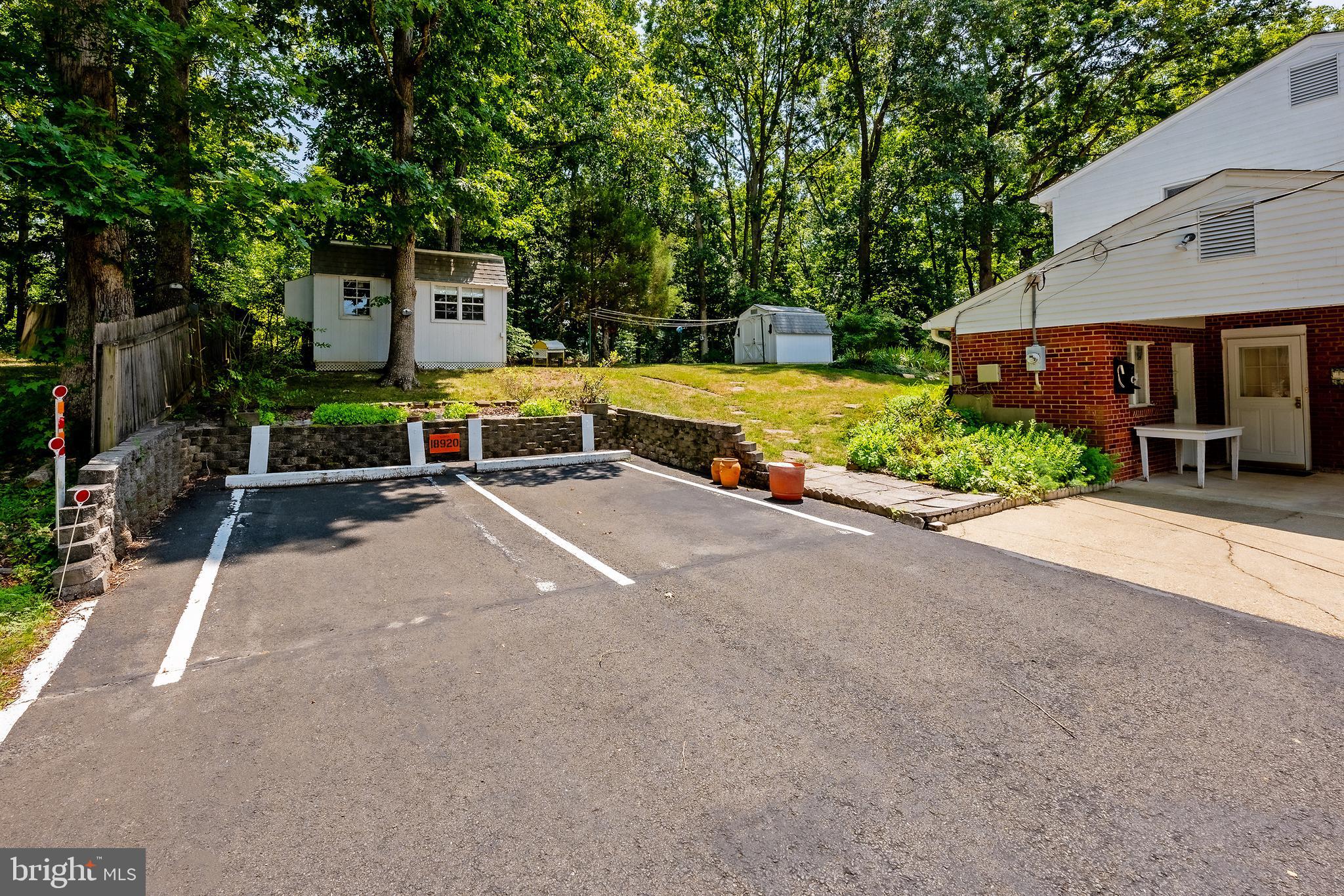 18920 BARNETTE CIRCLE