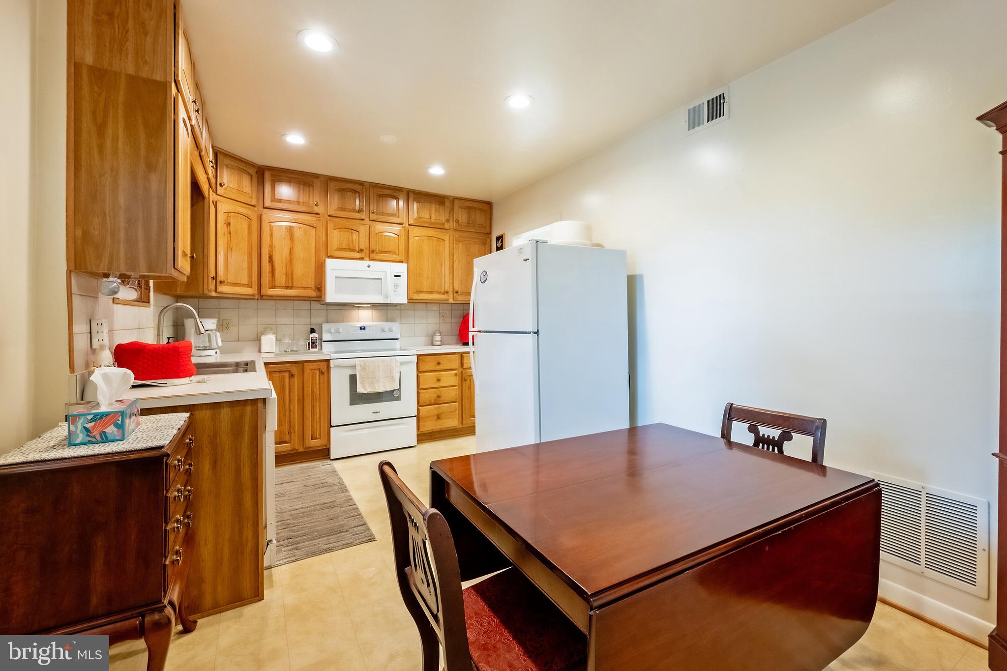 18920 BARNETTE CIRCLE