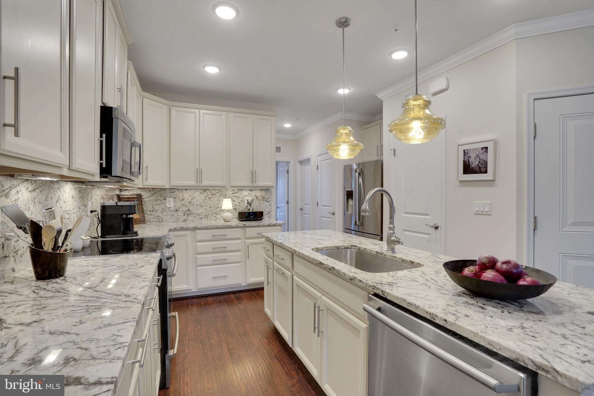 13929 HOLLOW WIND WAY 101