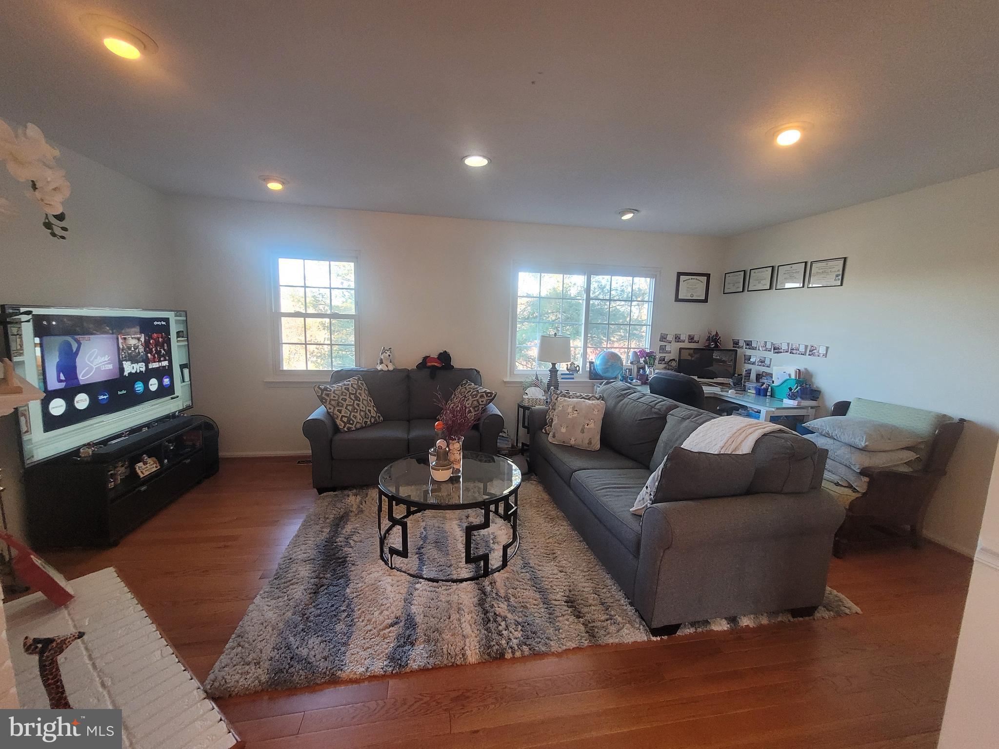 2164 SILVERSMITH COURT