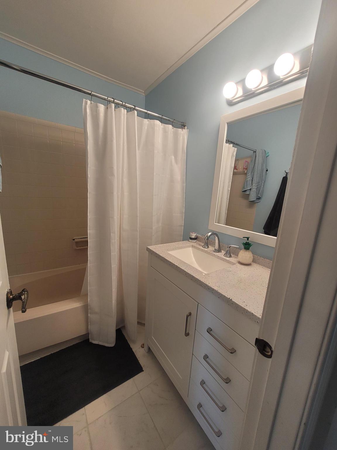 2164 SILVERSMITH COURT