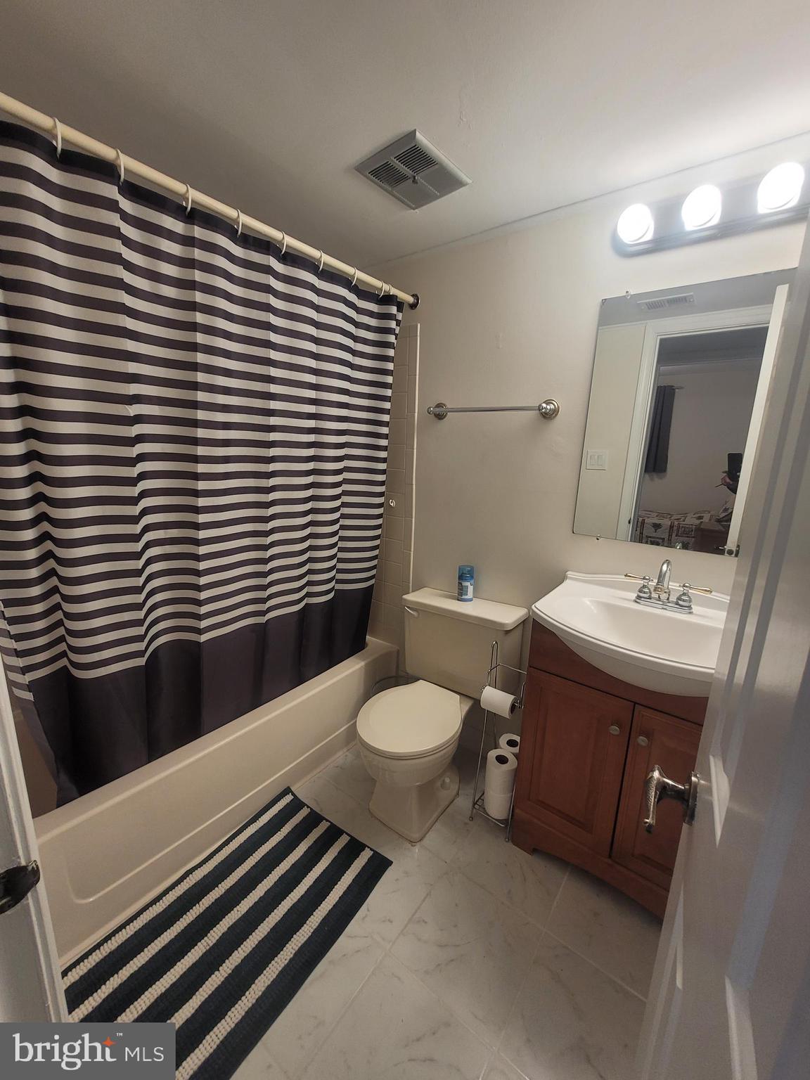 2164 SILVERSMITH COURT