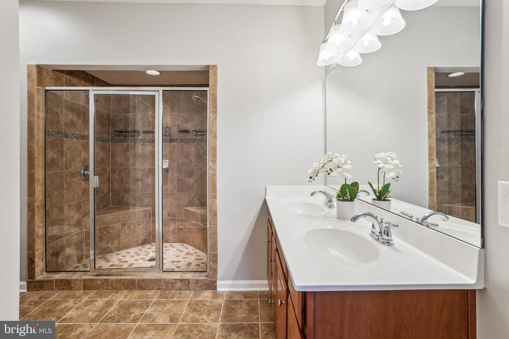 7386 BRUNSON CIRCLE 5A
