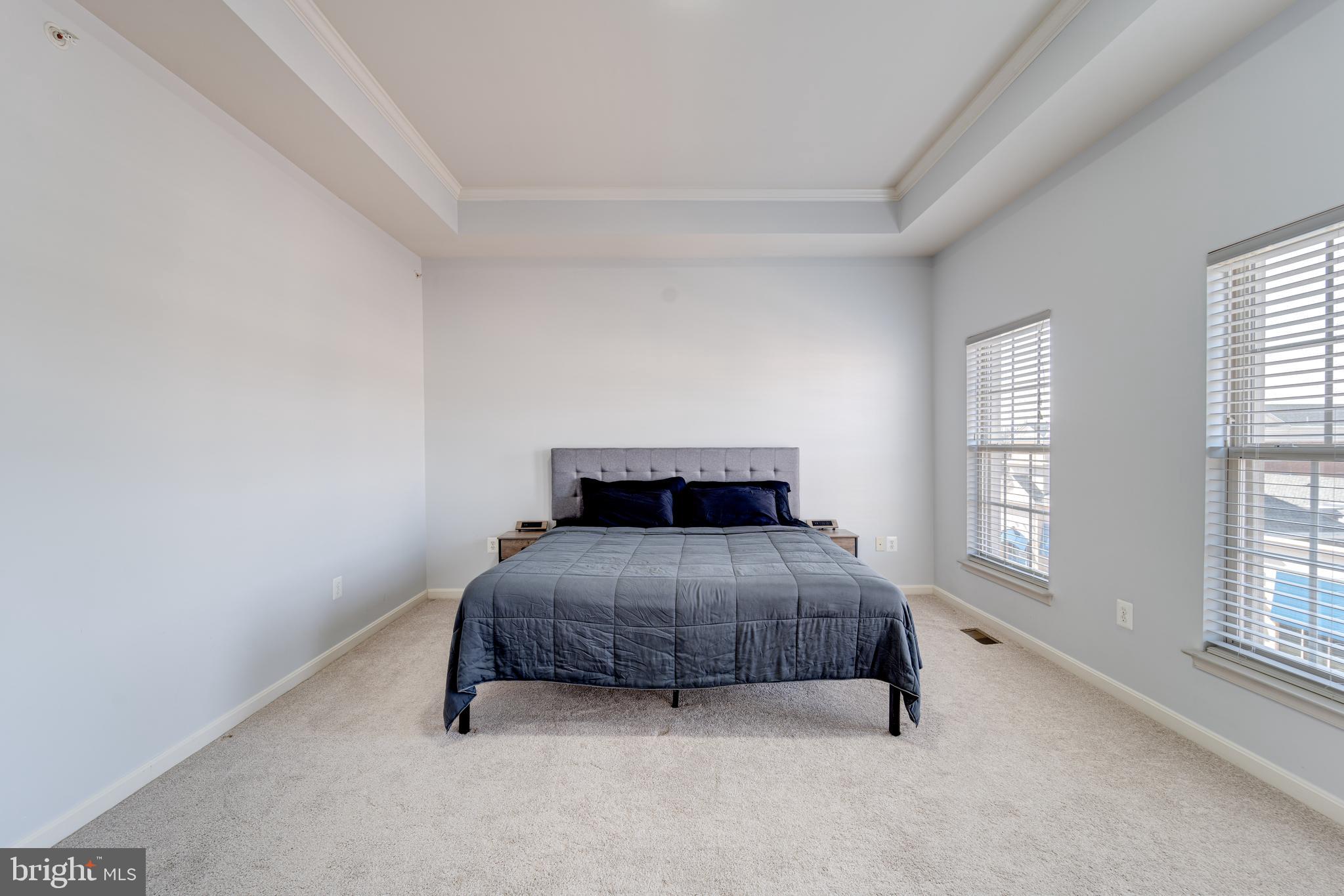 8037 CRESCENT PARK DRIVE