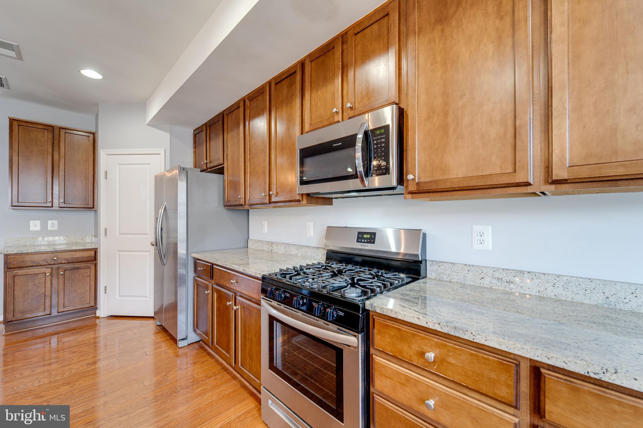 8037 CRESCENT PARK DRIVE