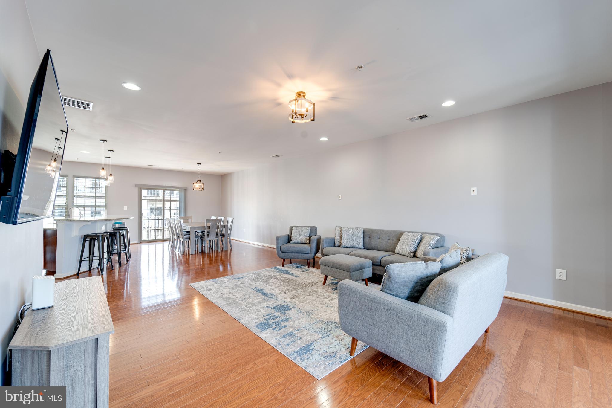 8037 CRESCENT PARK DRIVE