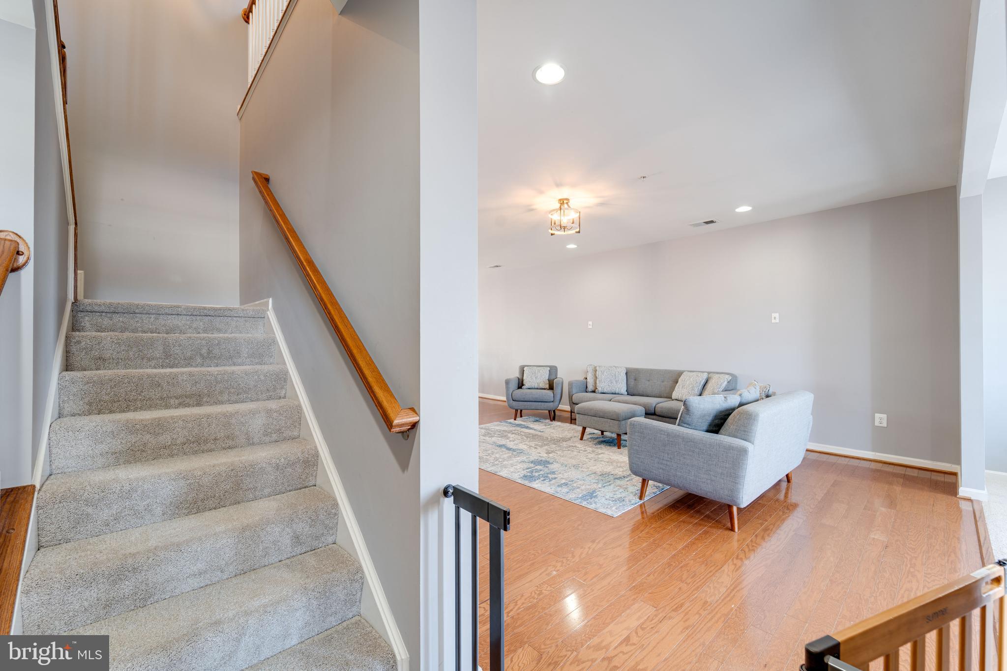 8037 CRESCENT PARK DRIVE
