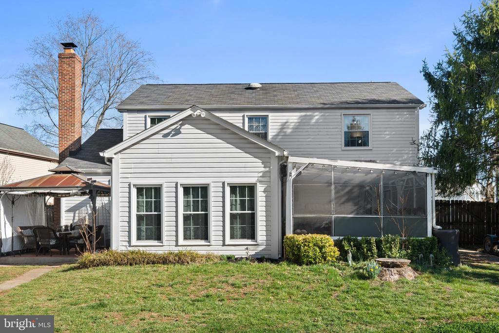 9867 NIMITZ COURT