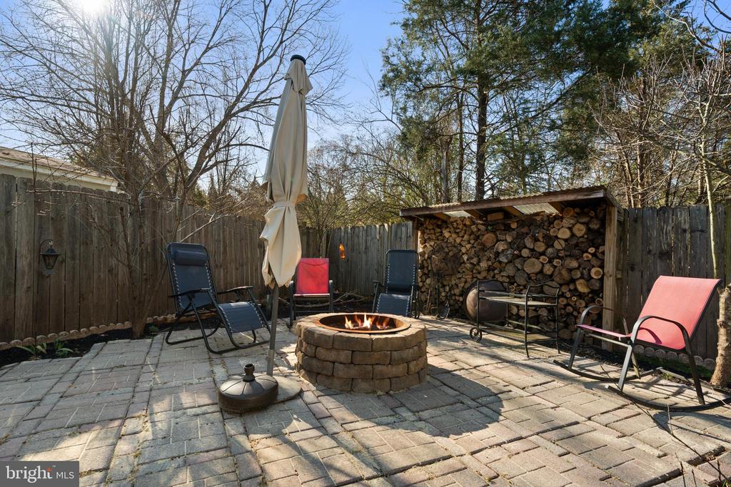9867 NIMITZ COURT