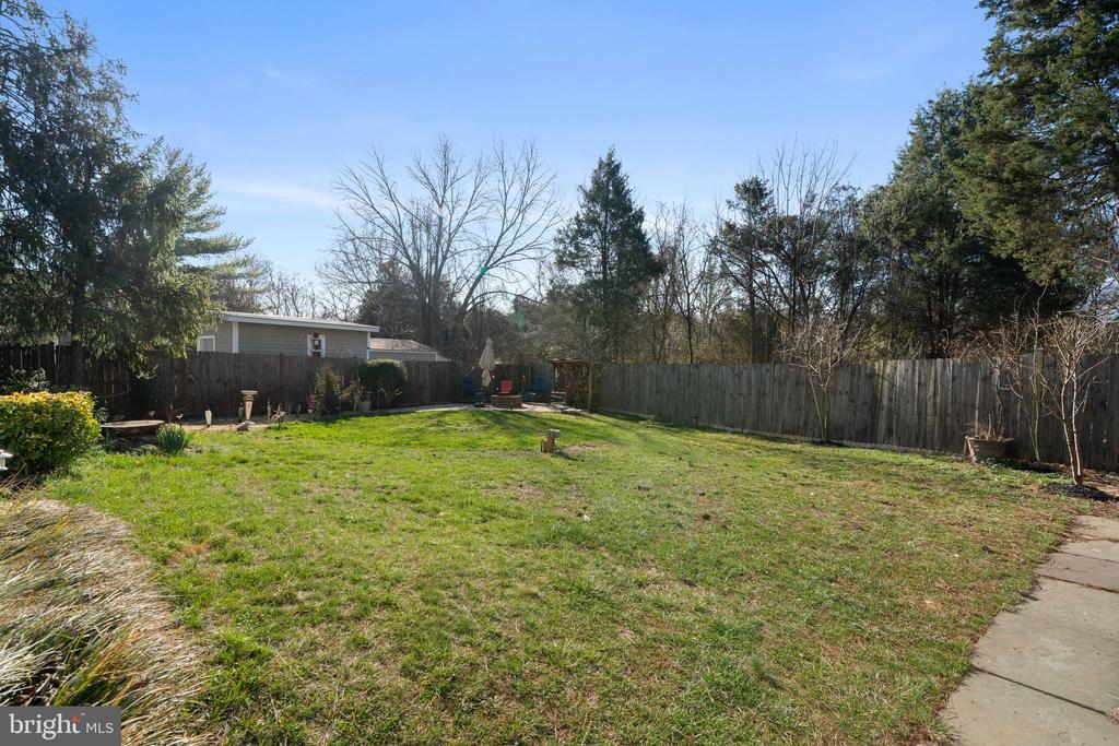 9867 NIMITZ COURT