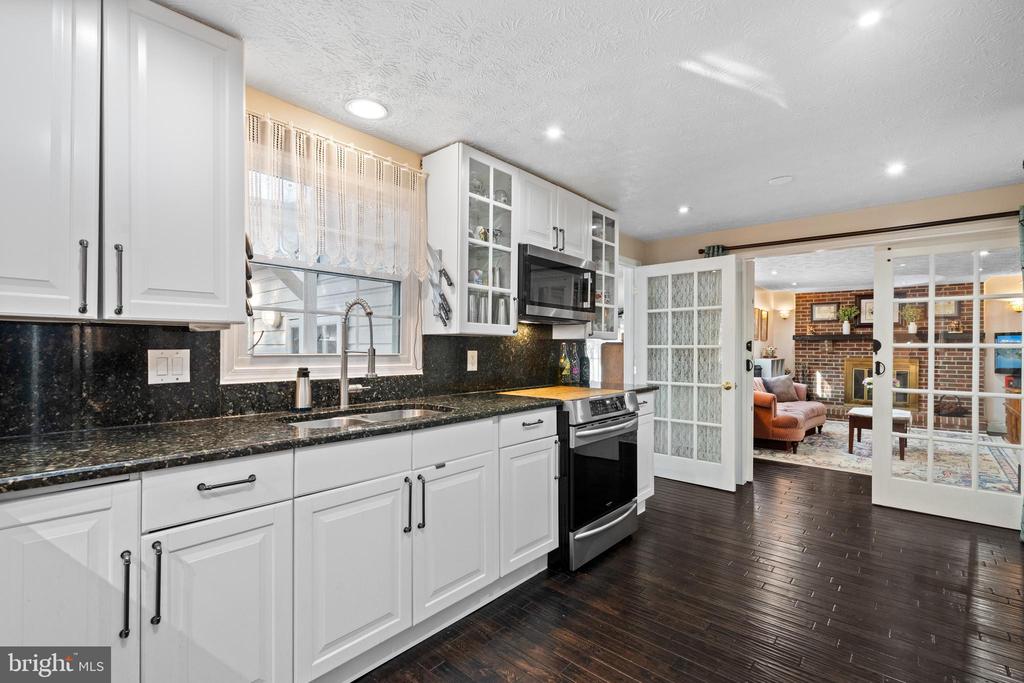 9867 NIMITZ COURT