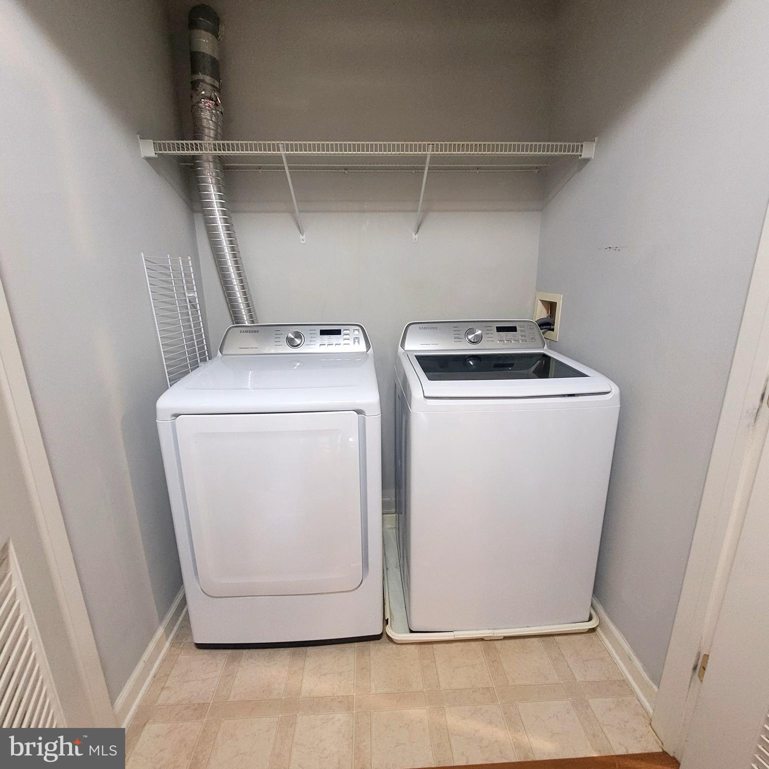 15214 ROSEMONT MANOR DRIVE