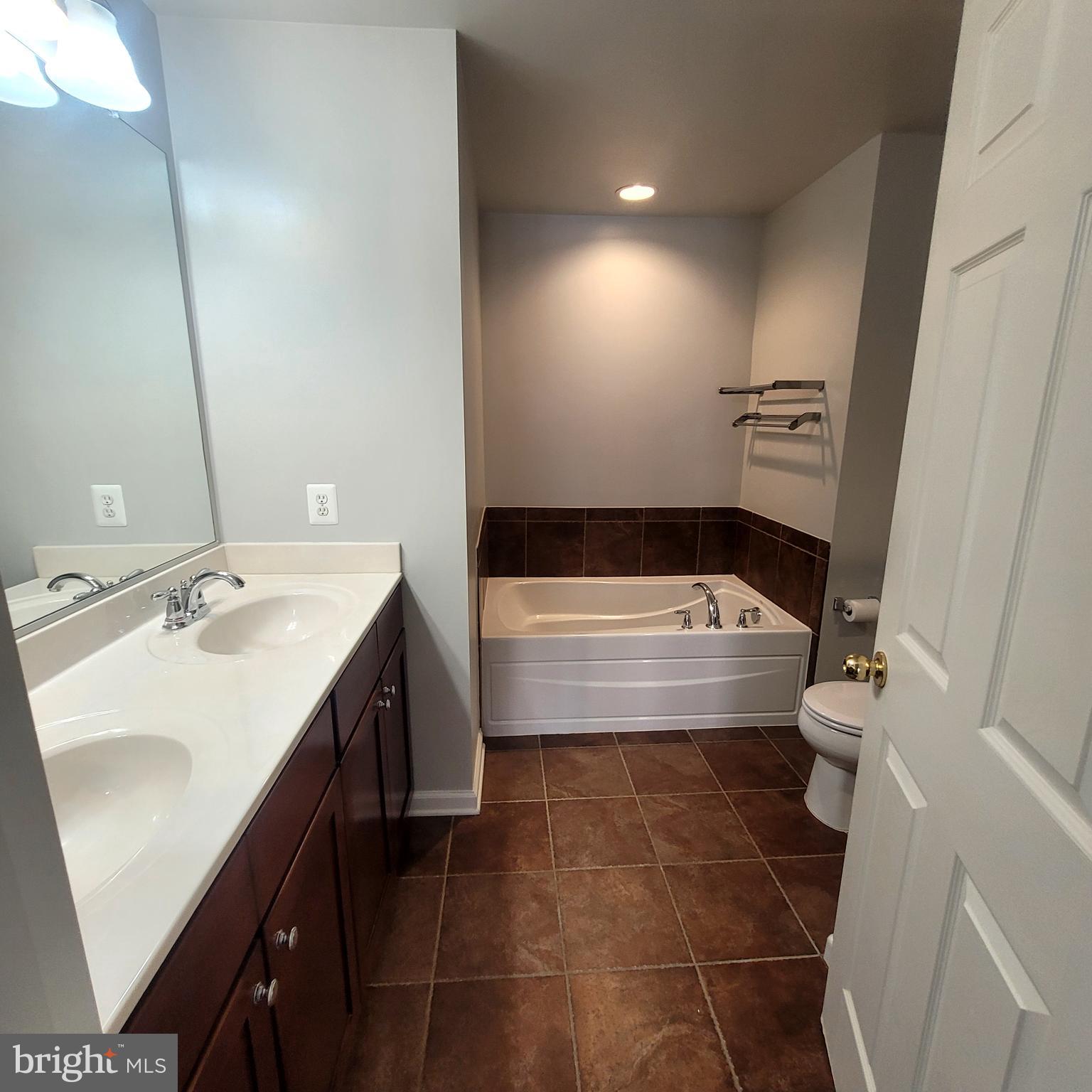 15214 ROSEMONT MANOR DRIVE