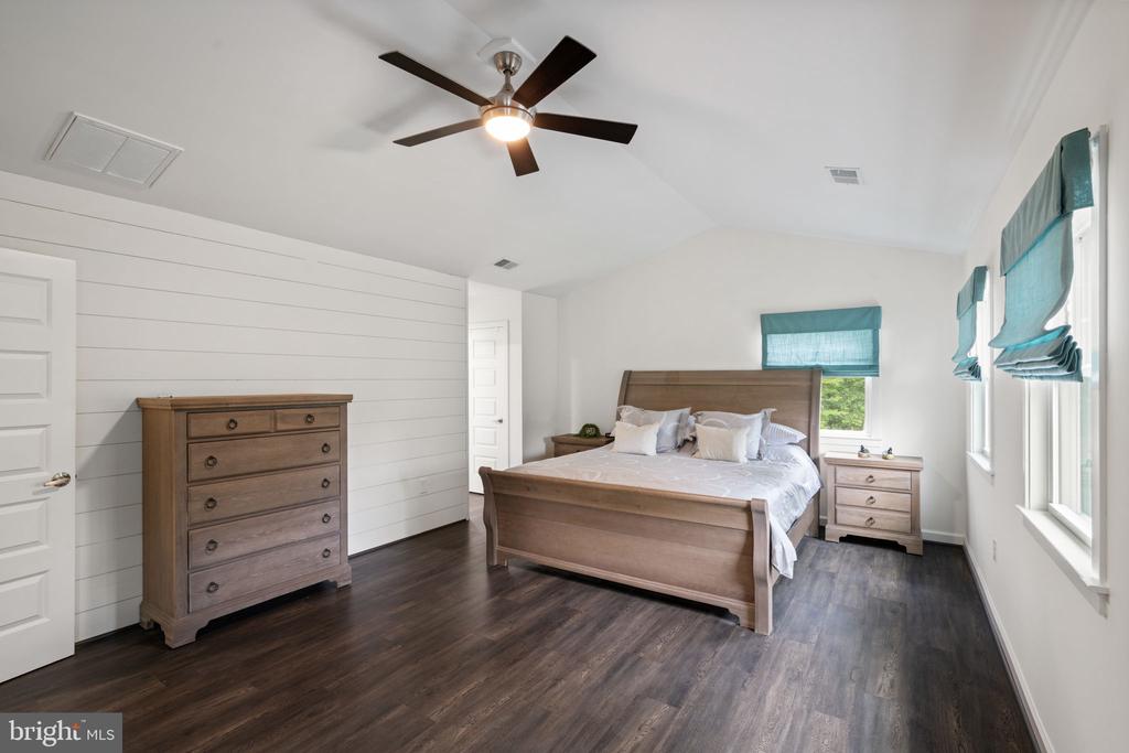8032 COBB ROAD