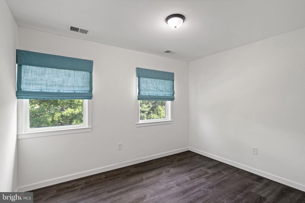 8032 COBB ROAD