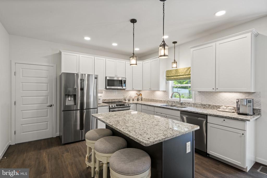 8032 COBB ROAD
