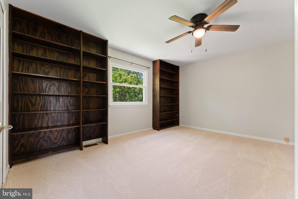 4229 JACKSON MILL ROAD