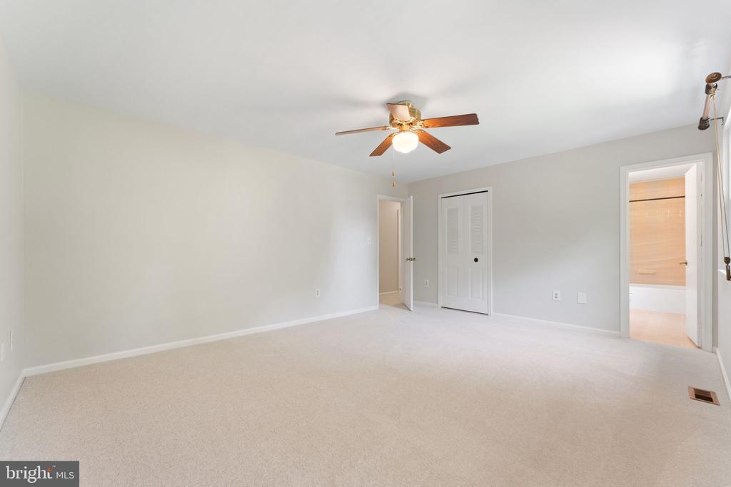 4229 JACKSON MILL ROAD