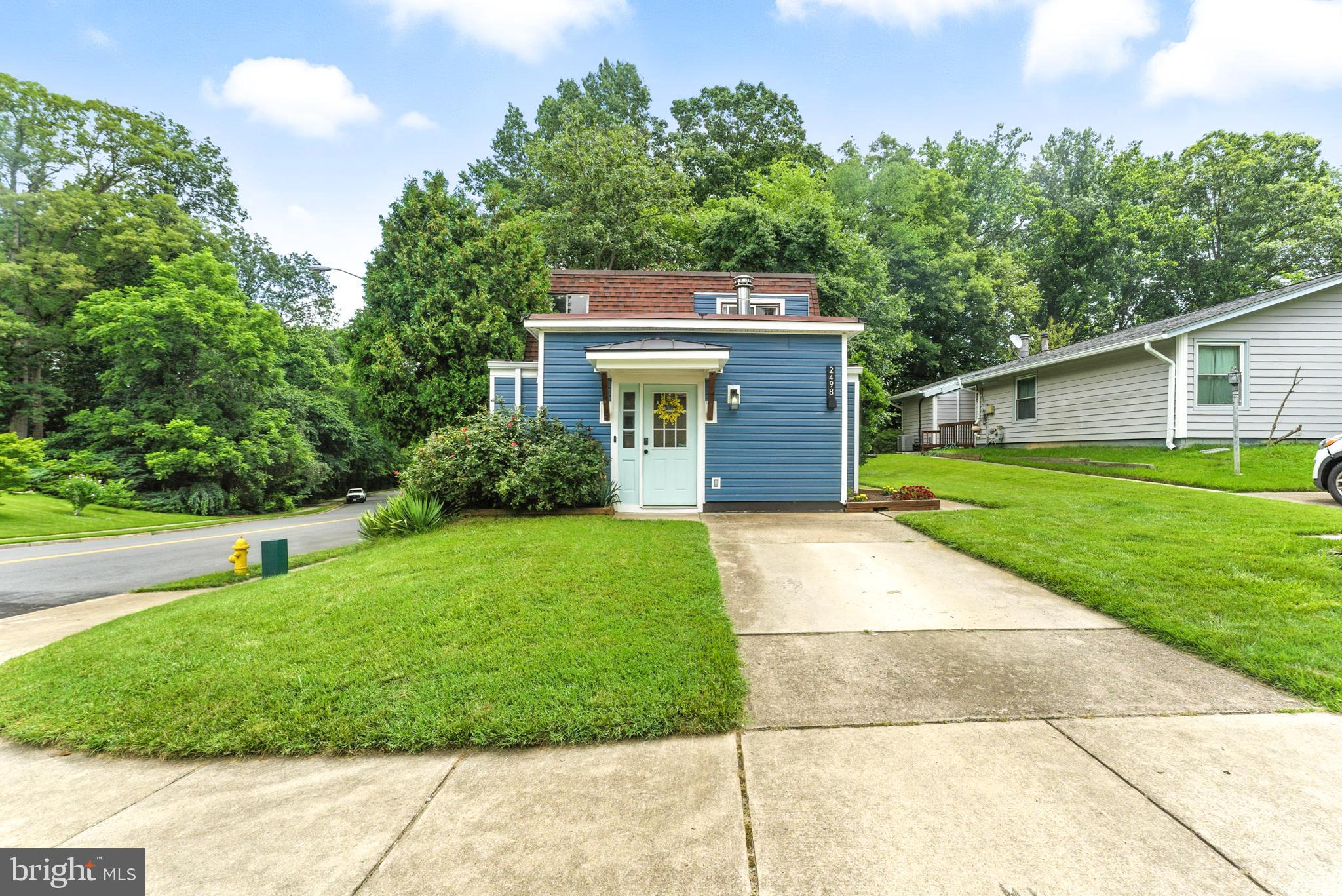 2498 PAXTON STREET