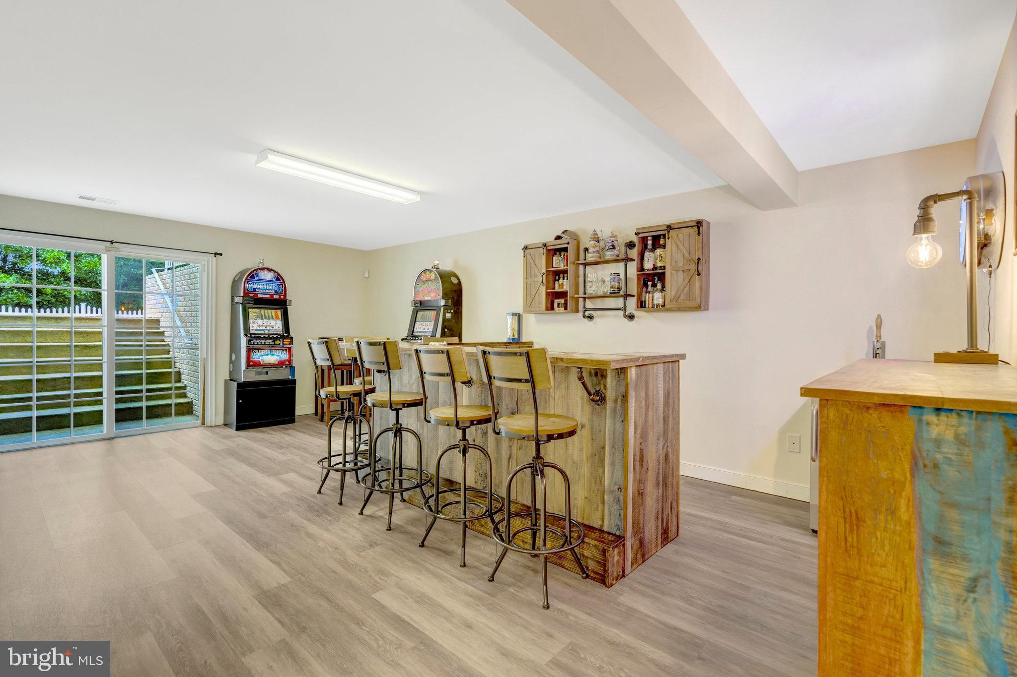 13154 TRIPLE CROWN LOOP