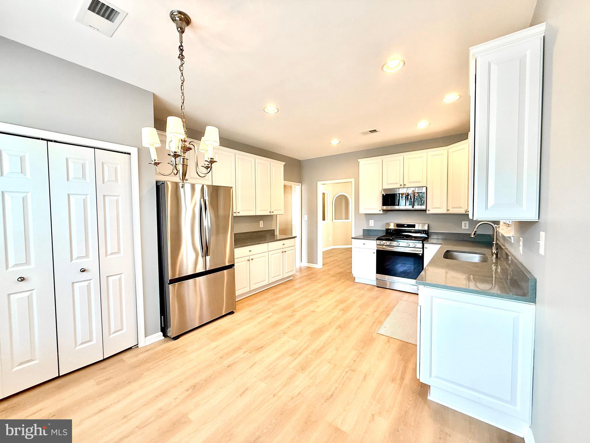 13737 HERITAGE VALLEY WAY