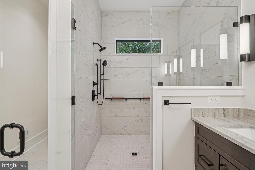 5224 TRUNNION TRAIL